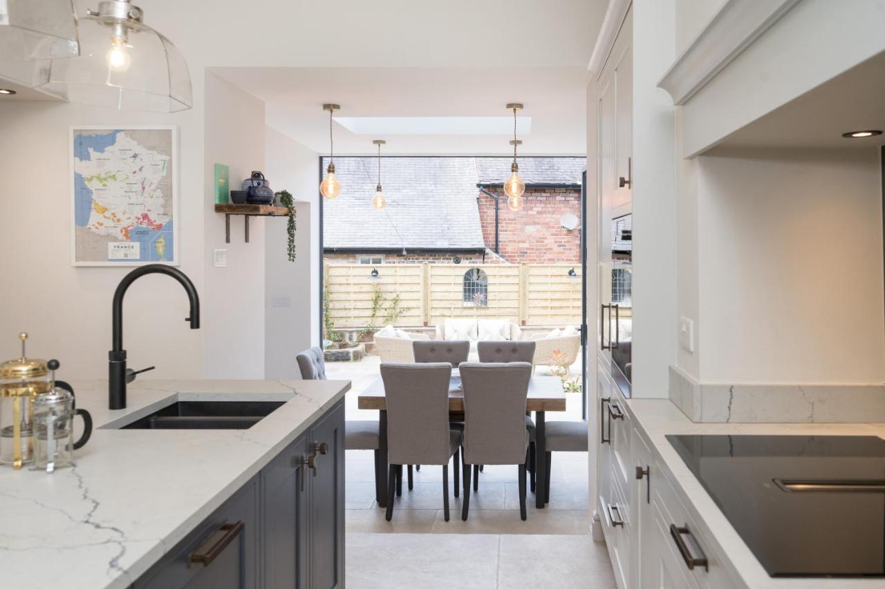 Townhouse By Harrogate Serviced Apartments Eksteriør bilde