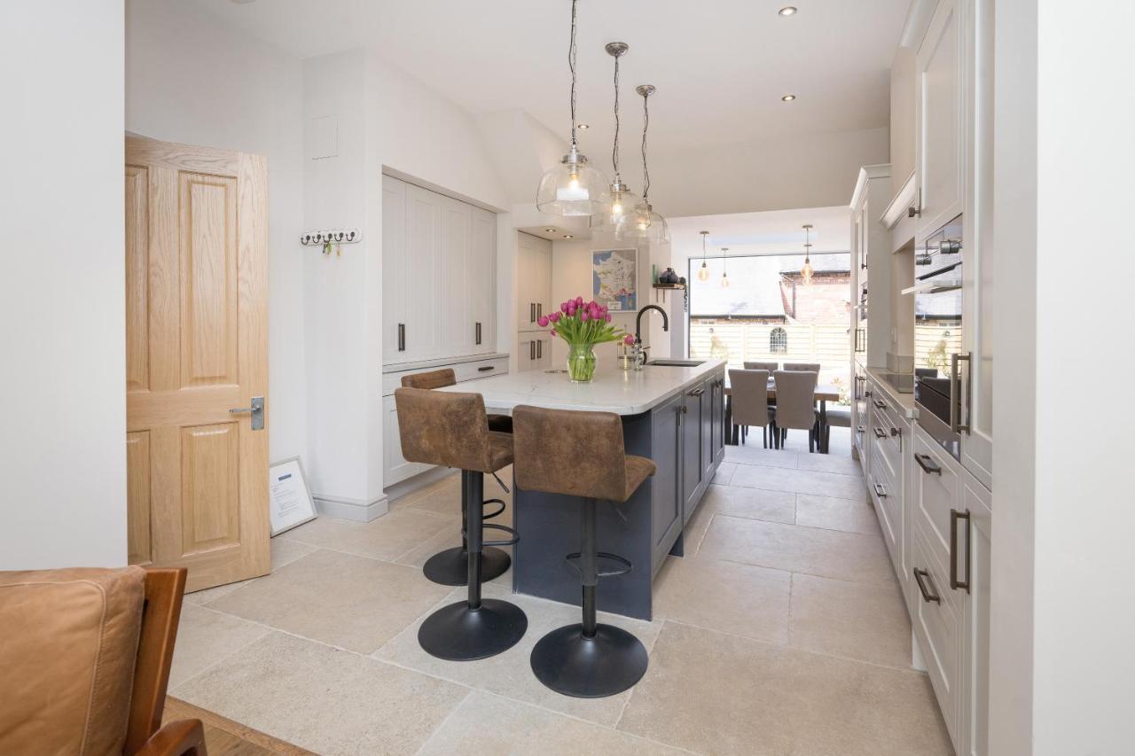 Townhouse By Harrogate Serviced Apartments Eksteriør bilde